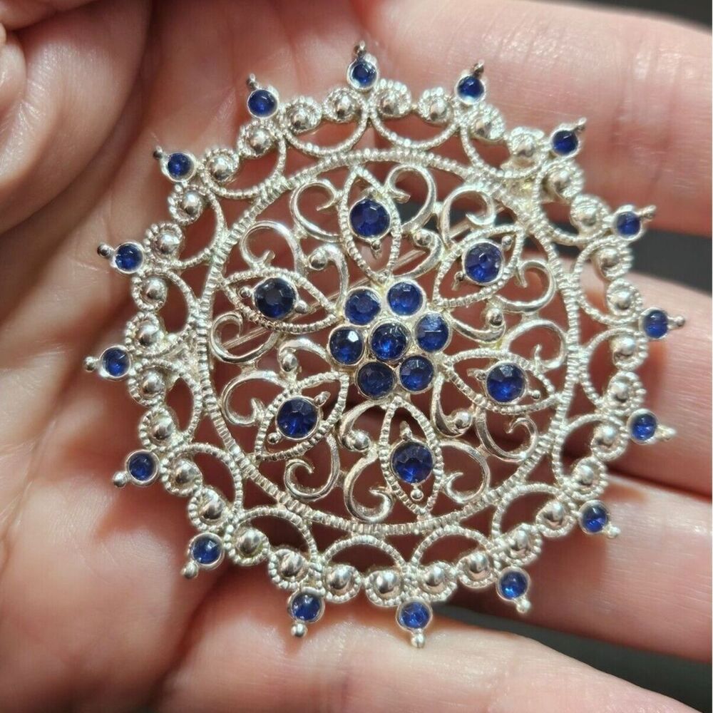Vintage silver tone Monet brooch